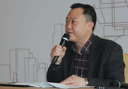 新特光电总经理陈义兵受新加坡商务代表团邀请作主题演讲
